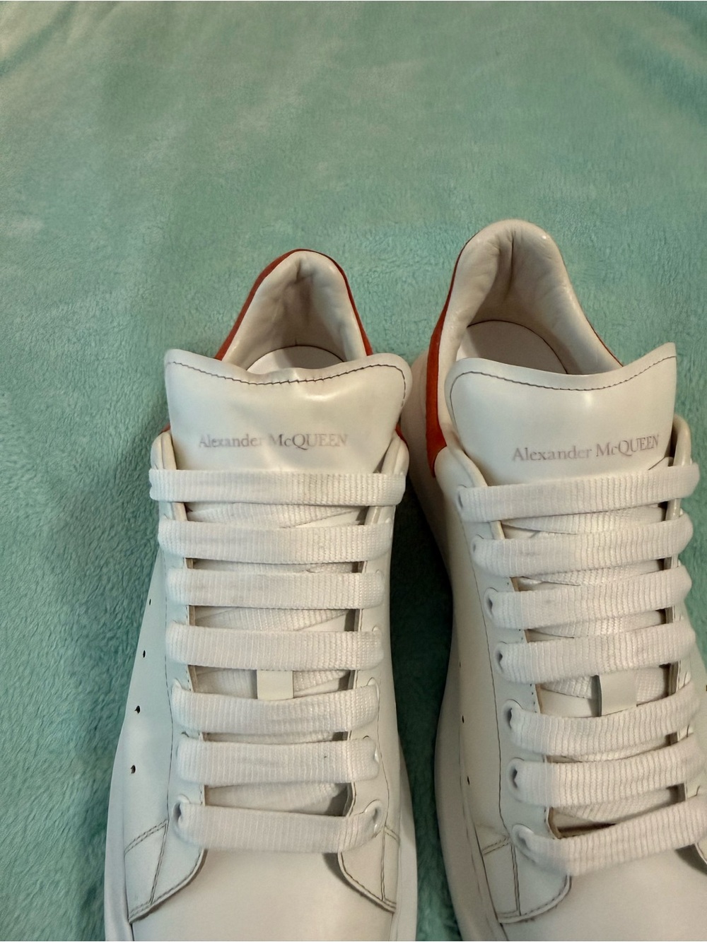 Alexander McQueen Oversized white and burnt orange sneakers men’s 10.5 - Picture 9 of 10